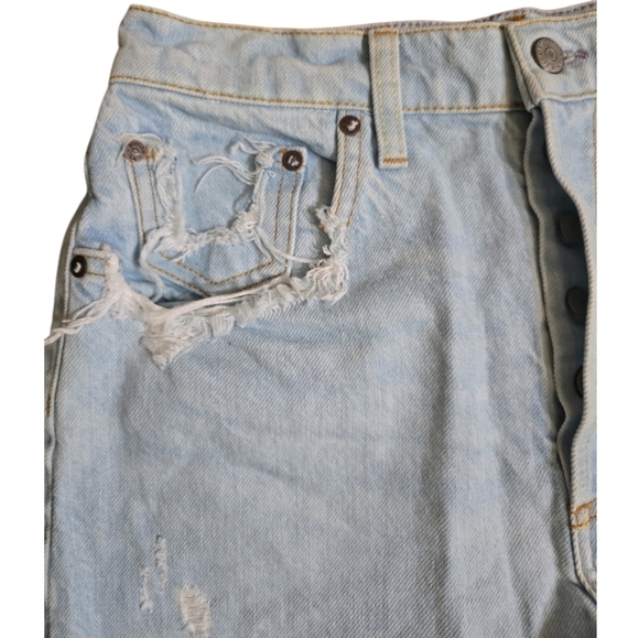 Boyish Cody High Rise Cut Off Shorts Spectacular Now 26 Sustainable Light Wash - Picture 3 of 9